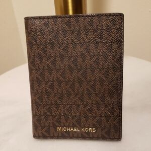 Michael kors wallet